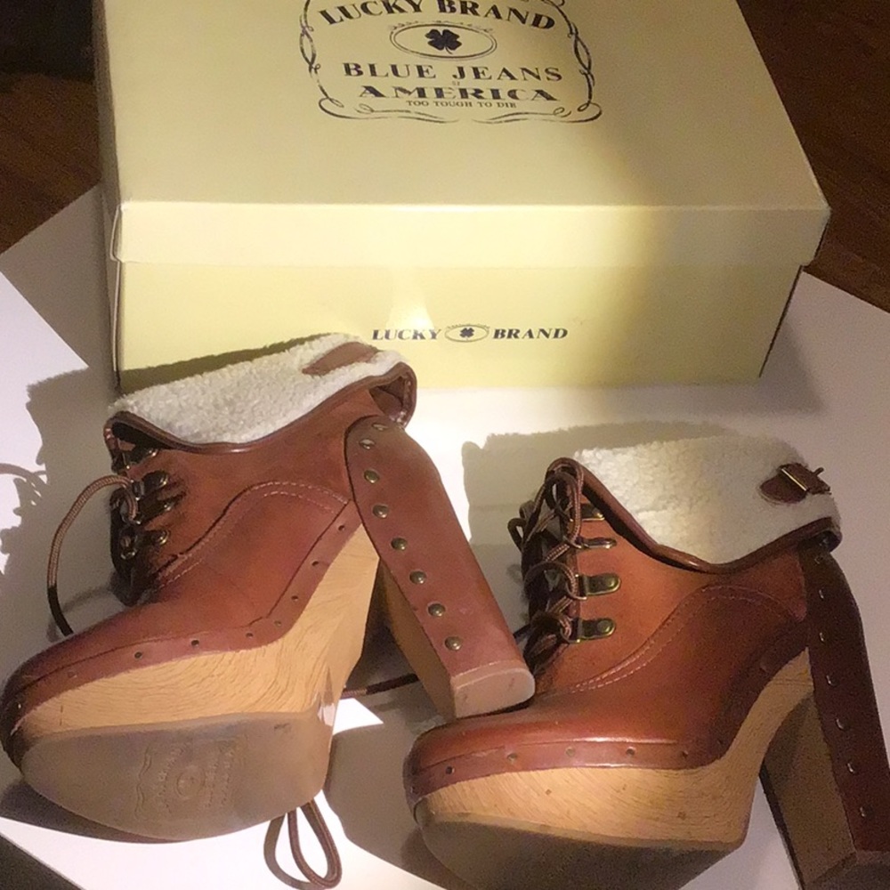 Lucky brand boots w box🌺🌸 - Picture 5 of 7